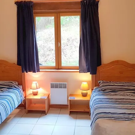 Sleeps 5 With Private * Montrollet