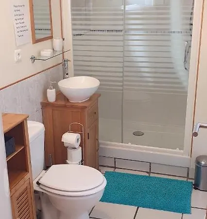 Sleeps 5 With Private * Montrollet