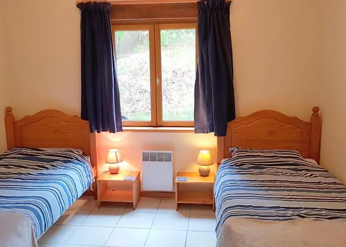 Sleeps 5 With Private * Montrollet