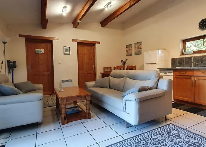 בית נופש Sleeps 5 With Private